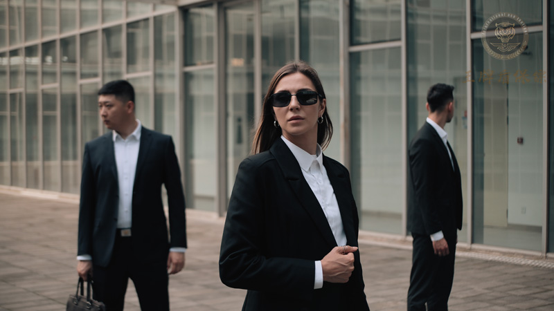 深圳私人保镖服务费用解析：如何选择专业安保方案